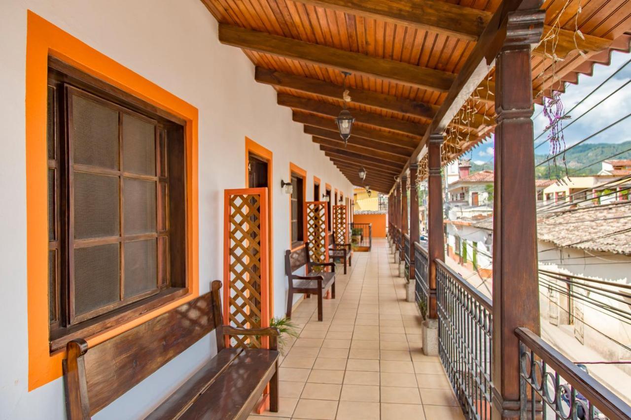 Berakah B&B- Central Park Copán Zewnętrze zdjęcie